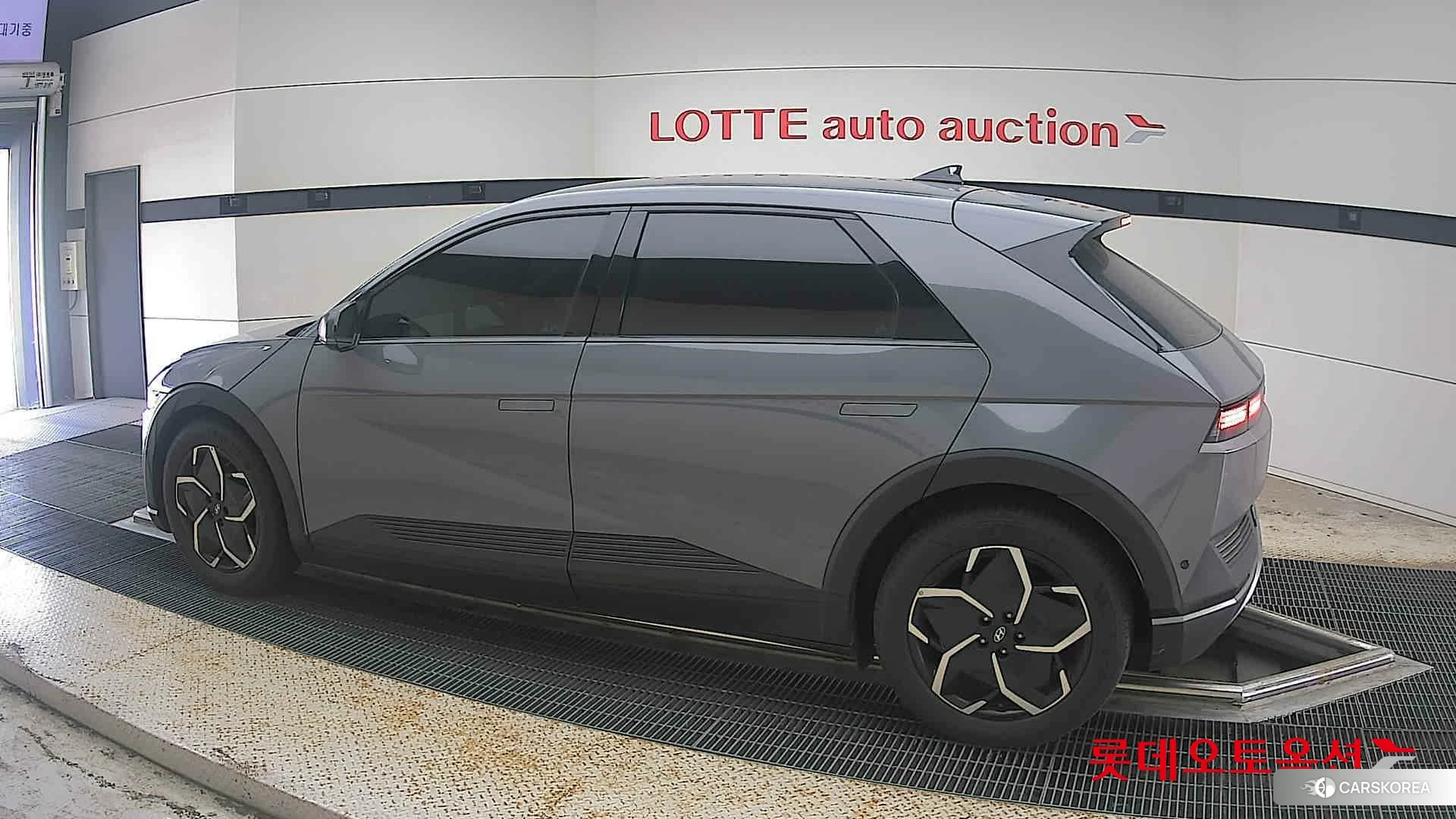 Hyundai IONIQ 5 2022 Galactic Grey Metallic из Кореи, фото 2