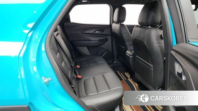 Chevrolet (GM Daewoo) Trailblazer 2021 Светло-серебряный цвет из Кореи, фото 2