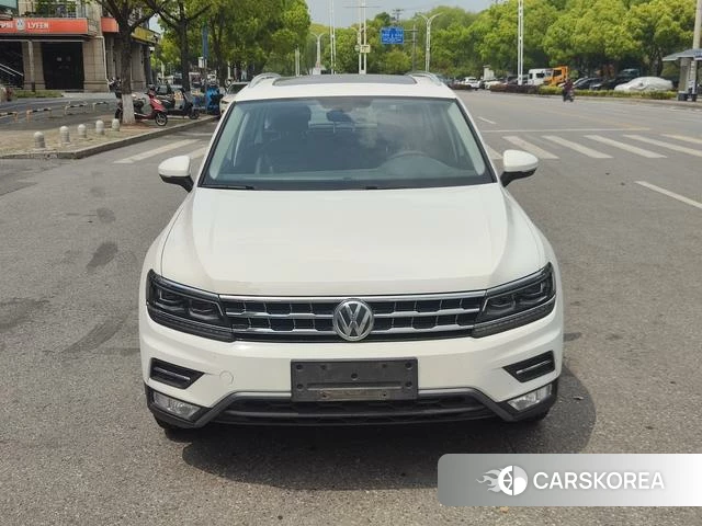 Volkswagen Tiguan L 2018 Белый из Китая, фото 2