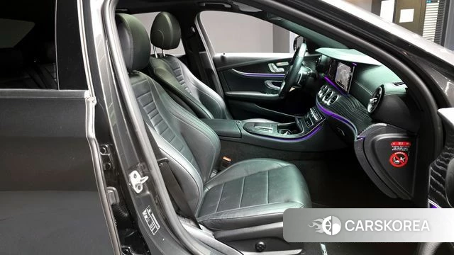 Mercedes-Benz E-Class W213 2020 Серый из Кореи, фото 2