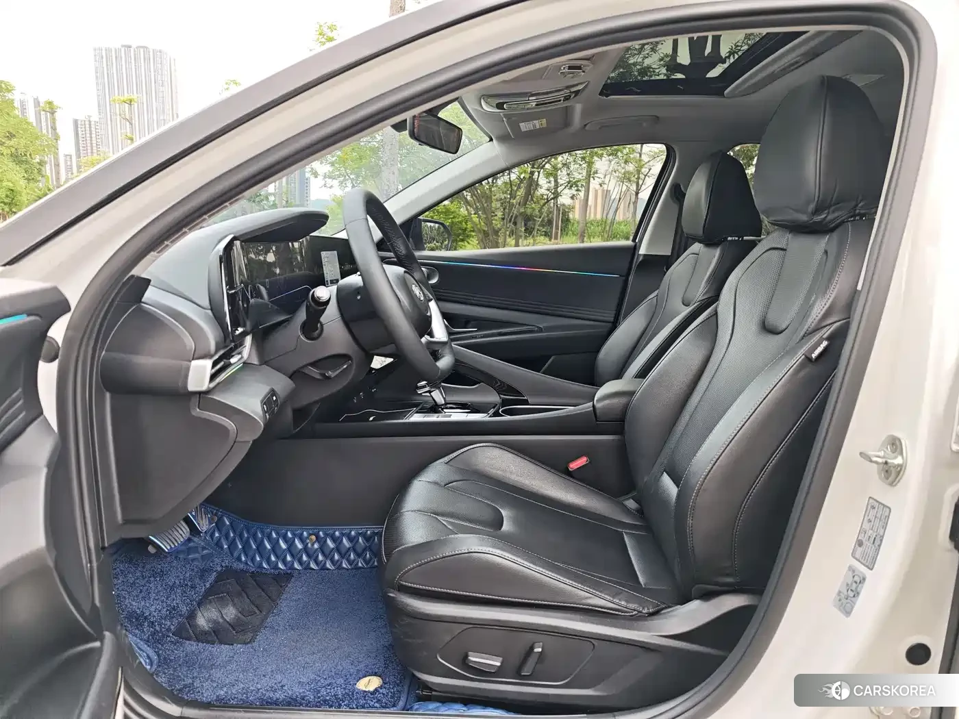 Hyundai Elantra 2022 Белый из Китая, фото 2
