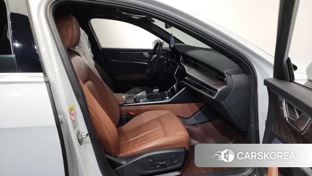 Audi A6 (C8) 2020 Белый из Кореи, фото 2