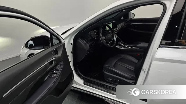 Hyundai Sonata (DN8) 2021 Белый из Кореи, фото 2