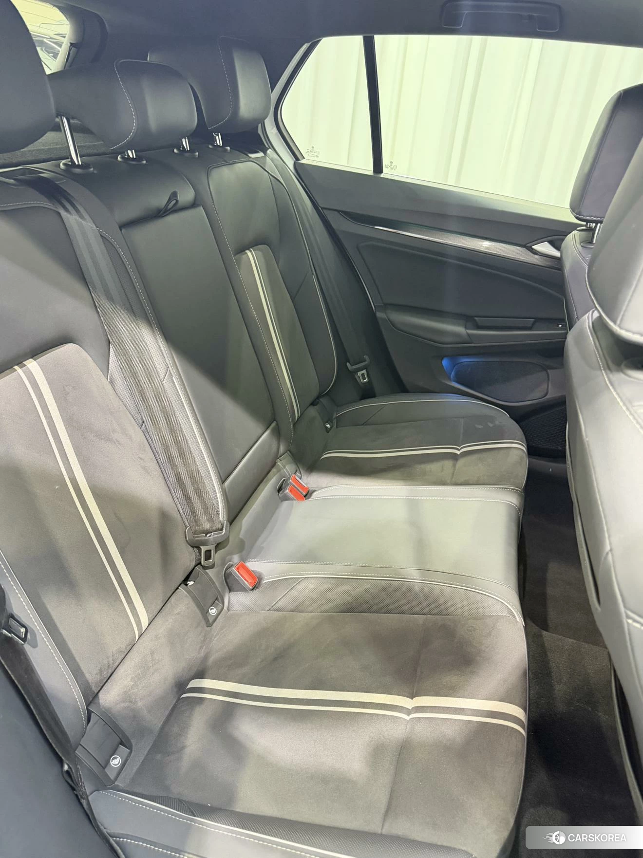 Volkswagen Golf 2022 Белый из Китая, фото 2