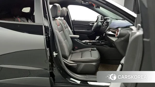 Chevrolet (GM Daewoo) Trax Crossover 2023 Черный из Кореи, фото 2