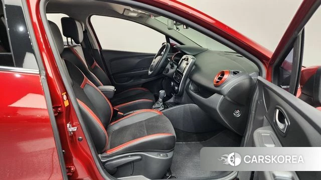 Renault Korea (Samsung) Clio 2018 Красный из Кореи, фото 2