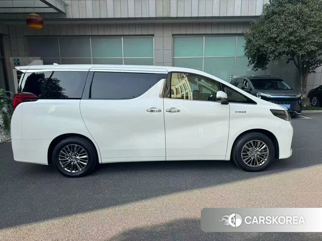 Toyota Elfa 2023 Белый из Китая, фото 2