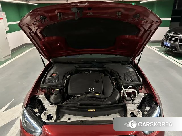 Mercedes-Benz E-class (imported) 2021 Красный из Китая, фото 2
