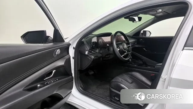 Hyundai Avante (CN7) 2022 Белый из Кореи, фото 2