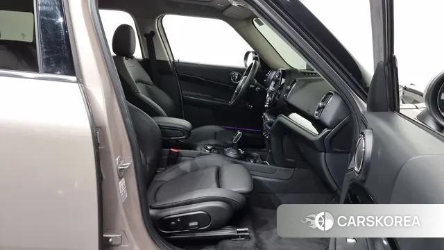 Mini Cooper Countryman 2023 Жемчужный цвет из Кореи, фото 2