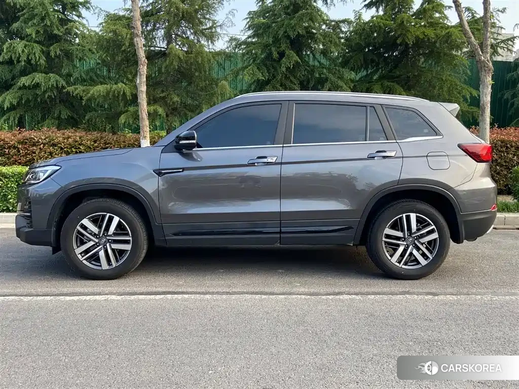 Chang'an CS75 2025 Silver/gray из Китая, фото 2