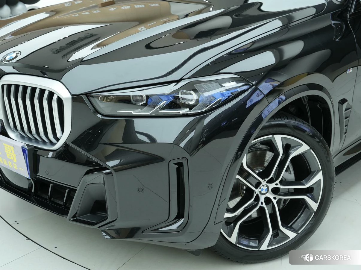 BMW X5 2023 Черный из Китая, фото 2