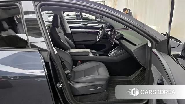 Tesla Model Y 2025 Серый из Кореи, фото 2