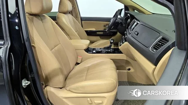 Kia The New Carnival 2018 Черный из Кореи, фото 2