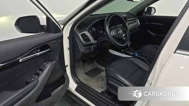 Kia Seltos 2021 Белый из Кореи, фото 2