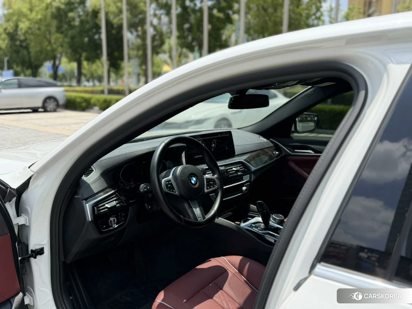 BMW 5 series 2020 Белый из Китая, фото 2