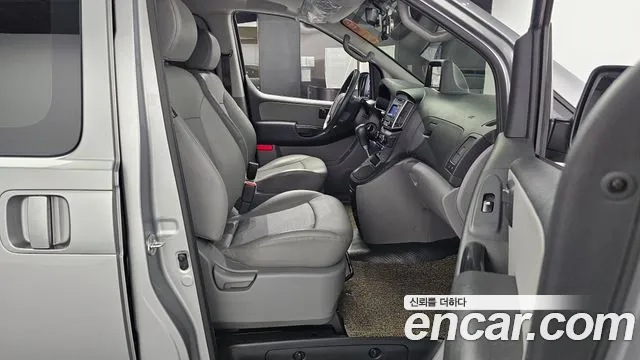 Hyundai The New Grand Starex 2020 Серебристо-серый из Кореи, фото 2