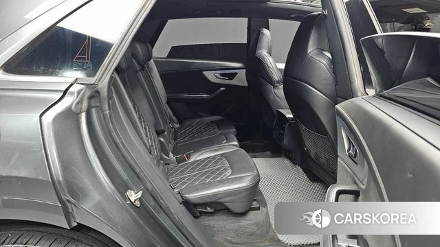Audi Q8 (4M) 2021 Серый из Кореи, фото 2