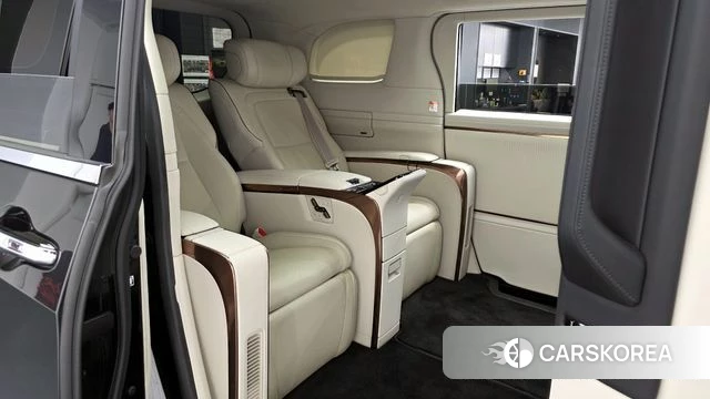 Lexus LM Second Generation 2025 Черный из Кореи, фото 2