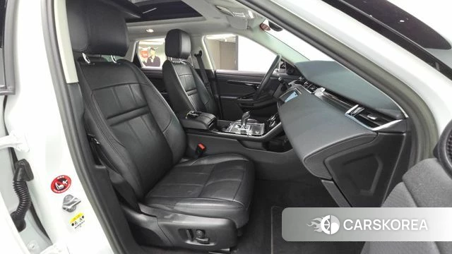Land Rover Range Rover Evoque 2nd Generation 2023 Белый из Кореи, фото 2