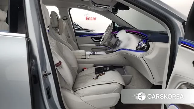 Mercedes-Benz EQS SUV X296 2023 Светло-серебряный цвет из Кореи, фото 2