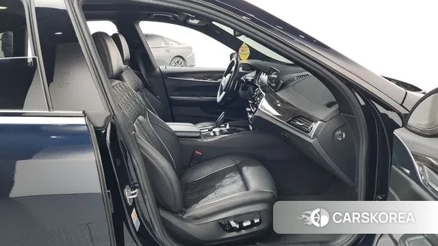 BMW 6 Series GT (G32) 2018 Черный из Кореи, фото 2