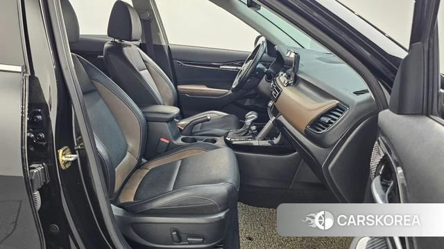 Kia Seltos 2019 Черный из Кореи, фото 2