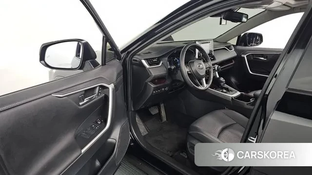 Toyota RAV4 5th Generation 2022 Черный из Кореи, фото 2