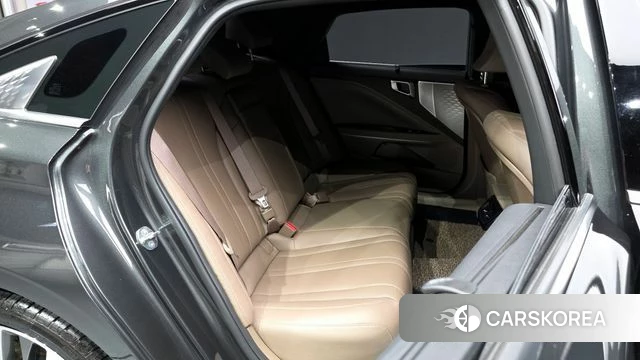 Kia K8 2024 Серый из Кореи, фото 2