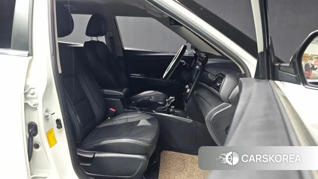 Ssangyong Berry New Tivoli 2022 Белый из Кореи, фото 2