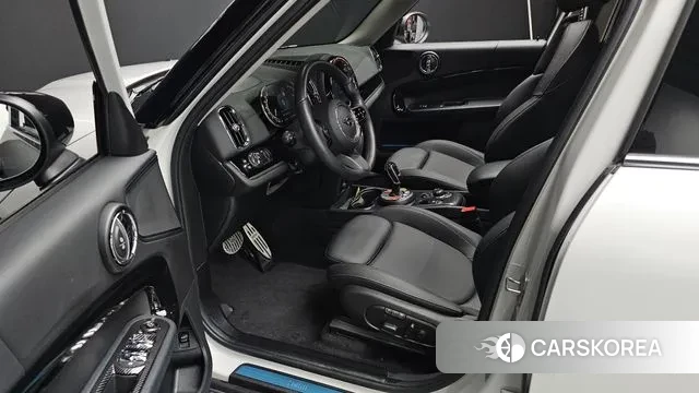 Mini Cooper Countryman 2023 Белый из Кореи, фото 2