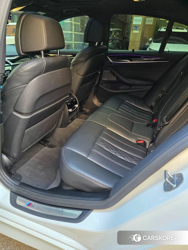 BMW 5 Series (G30) 2022 Белый из Кореи, фото 2