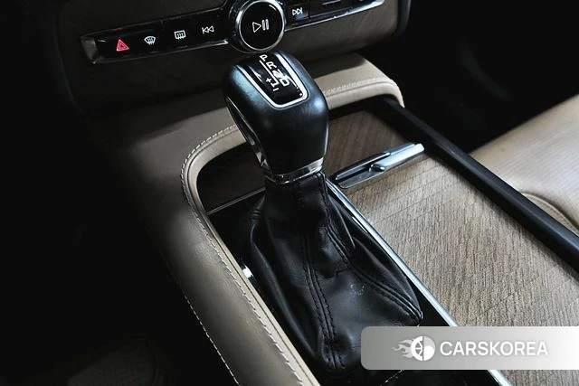 Volvo XC90 second Generation 2019 Черный из Кореи, фото 2