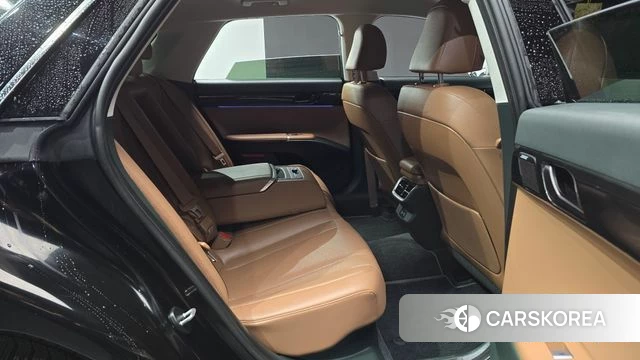 Hyundai Grandeur Hybrid (GN7) 2023 Черный из Кореи, фото 2