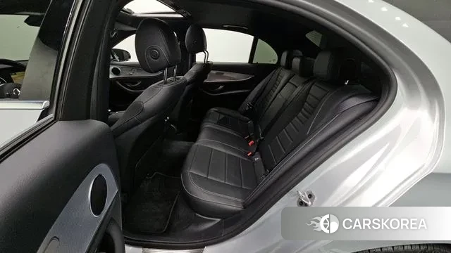 Mercedes-Benz E-Class W213 2020 Серебряный из Кореи, фото 2