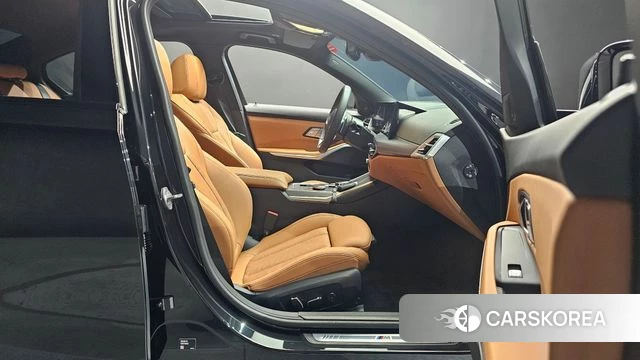 BMW 3 Series (G20) 2025 Черный из Кореи, фото 2