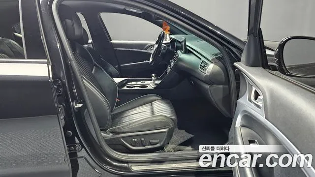 Genesis G70 2018 Черный из Кореи, фото 2