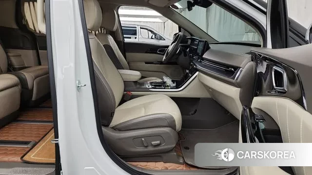 Kia Carnival 4th generation 2023 Белый из Кореи, фото 2