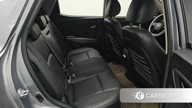 Ssangyong The New Tivoli 2023 Серебристо-серый из Кореи, фото 2