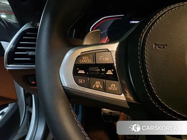 BMW 8 Series (G15) 2023 Белый из Кореи, фото 2