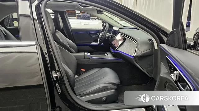 Mercedes-Benz E-Class W214 2025 Черный из Кореи, фото 2