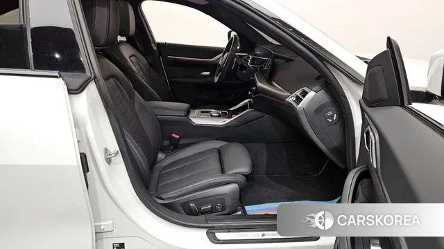 BMW 4 Series (G22) 2025 Белый из Кореи, фото 2