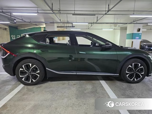 Kia EV6 2022 Темно-зеленый из Кореи, фото 2