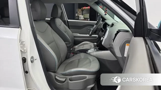 Kia Soul EV 2018 Белый из Кореи, фото 2