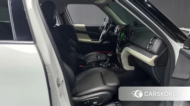 Mini Cooper S Countryman 2019 Белый из Кореи, фото 2