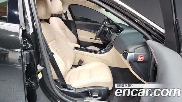 Jaguar XE id 2659886 из Кореи 2