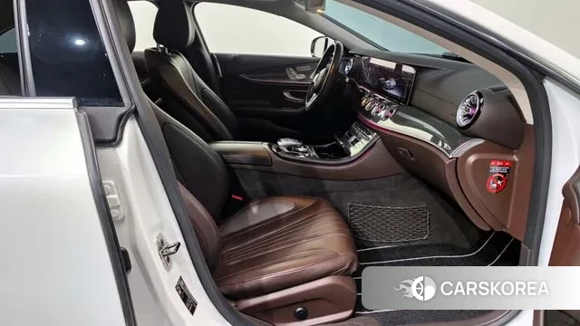 Mercedes-Benz CLS-Class C257 2020 Белый из Кореи, фото 2