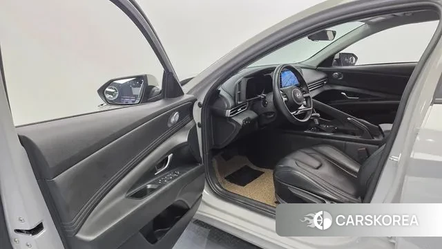 Hyundai Avante (CN7) 2021 Серебряный из Кореи, фото 2