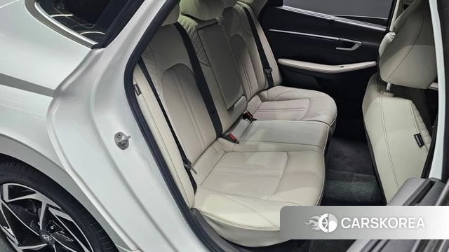 Hyundai Sonata D Edge Hybrid (DN8) 2024 Белый из Кореи, фото 2