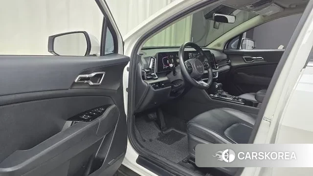 Kia Sportage 5th Generation 2022 Белый из Кореи, фото 2